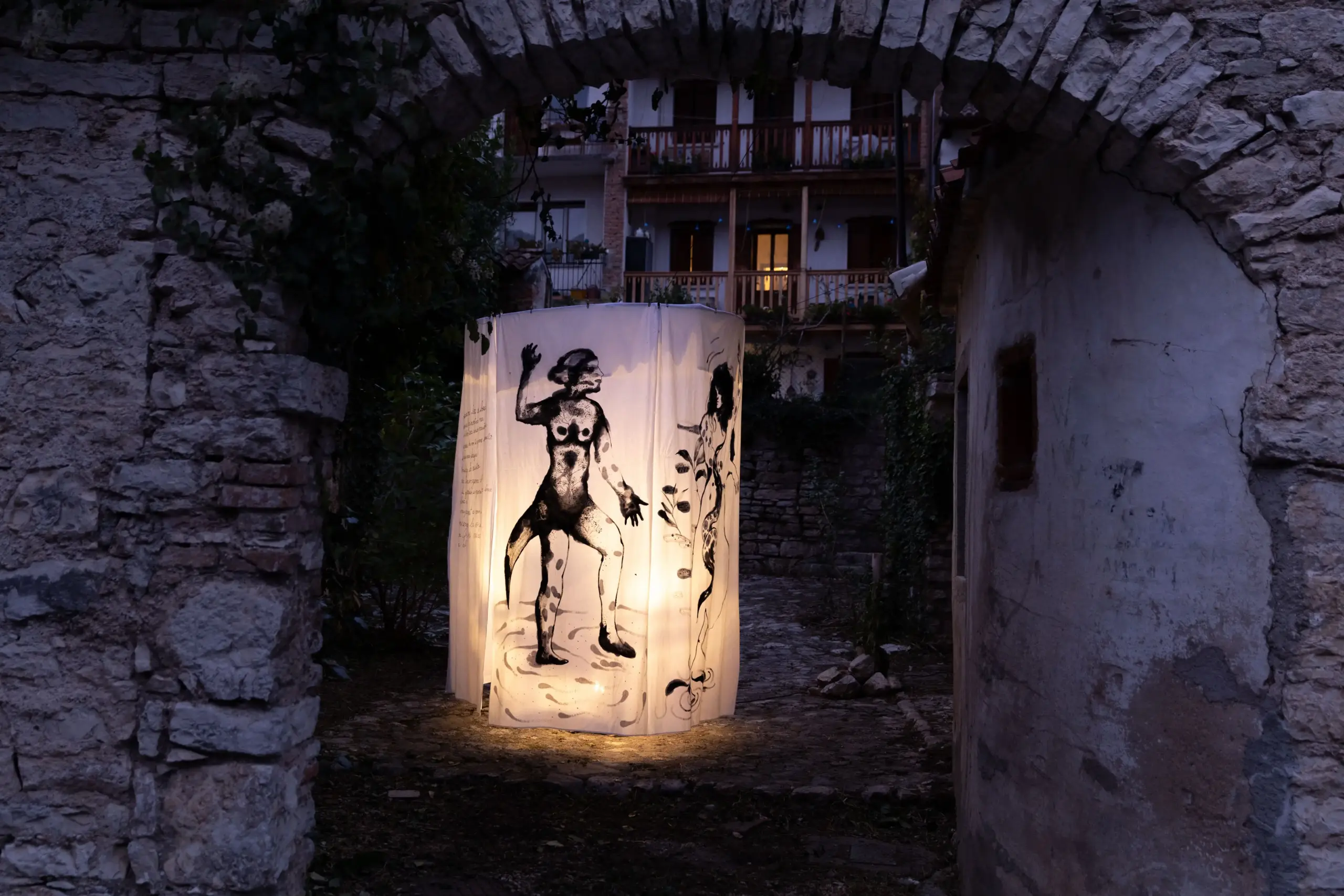 Installazione luminosa Luci su Revine